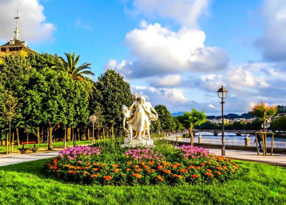 Big 4 Rooms In A Centric Home Parking Included San Sebastian Bagian luar foto